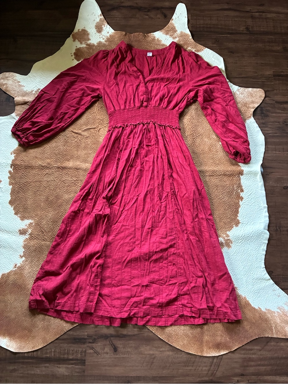 Old Navy Red V‑Neck Smocked Waist Midi Dress